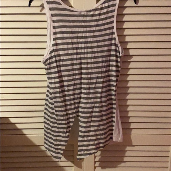 Skull top - Picture 2 of 3